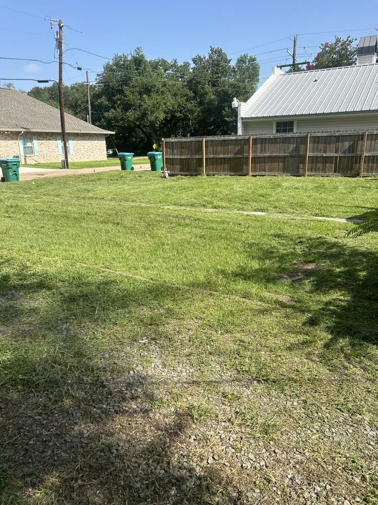 Local residential landscaping for year-round maintenance in Ponchatoula, LA by Moving Forward And Giving Second Chances
