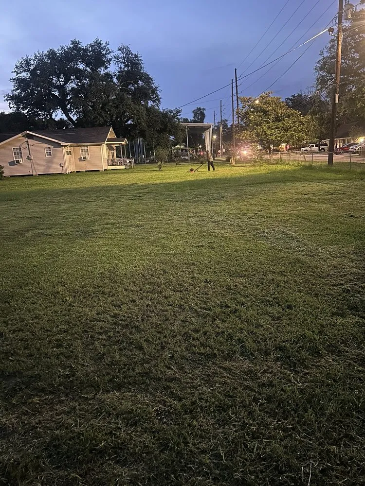 Reliable yard maintenance in Ponchatoula, LA - Moving Forward And Giving Second Chances