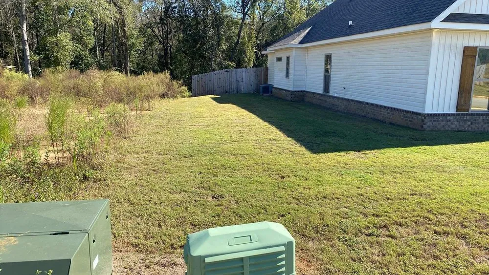 Expert yard cleanup service experts serving Enterprise, AL - Mow & Go Professional Lawn Maintenance