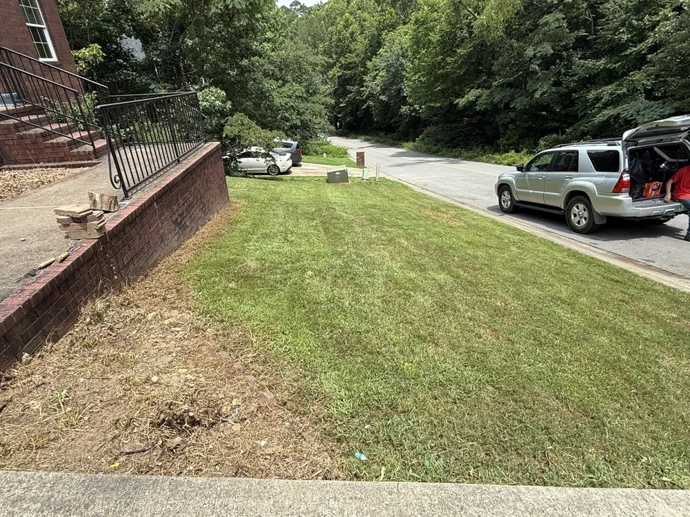 Reliable landscaping services in Benton, AR by Mow And Behold Landscaping