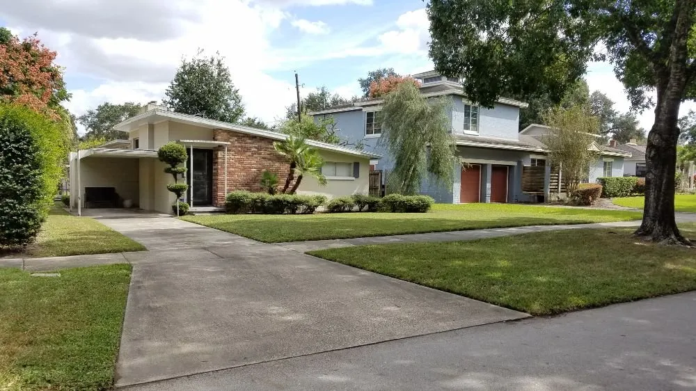 Expert lawn care service in Orlando, FL by Mow and Behold