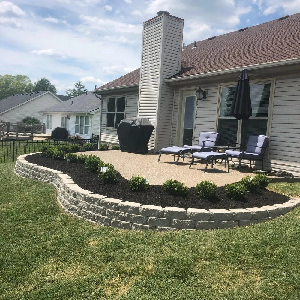 Affordable outdoor landscaping experts serving Louisville, KY - Mow Better Lawnscapes
