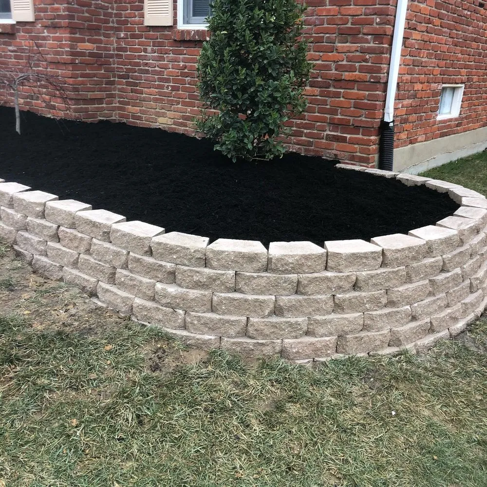 Reliable yard maintenance experts serving Louisville, KY - Mow Better Lawnscapes