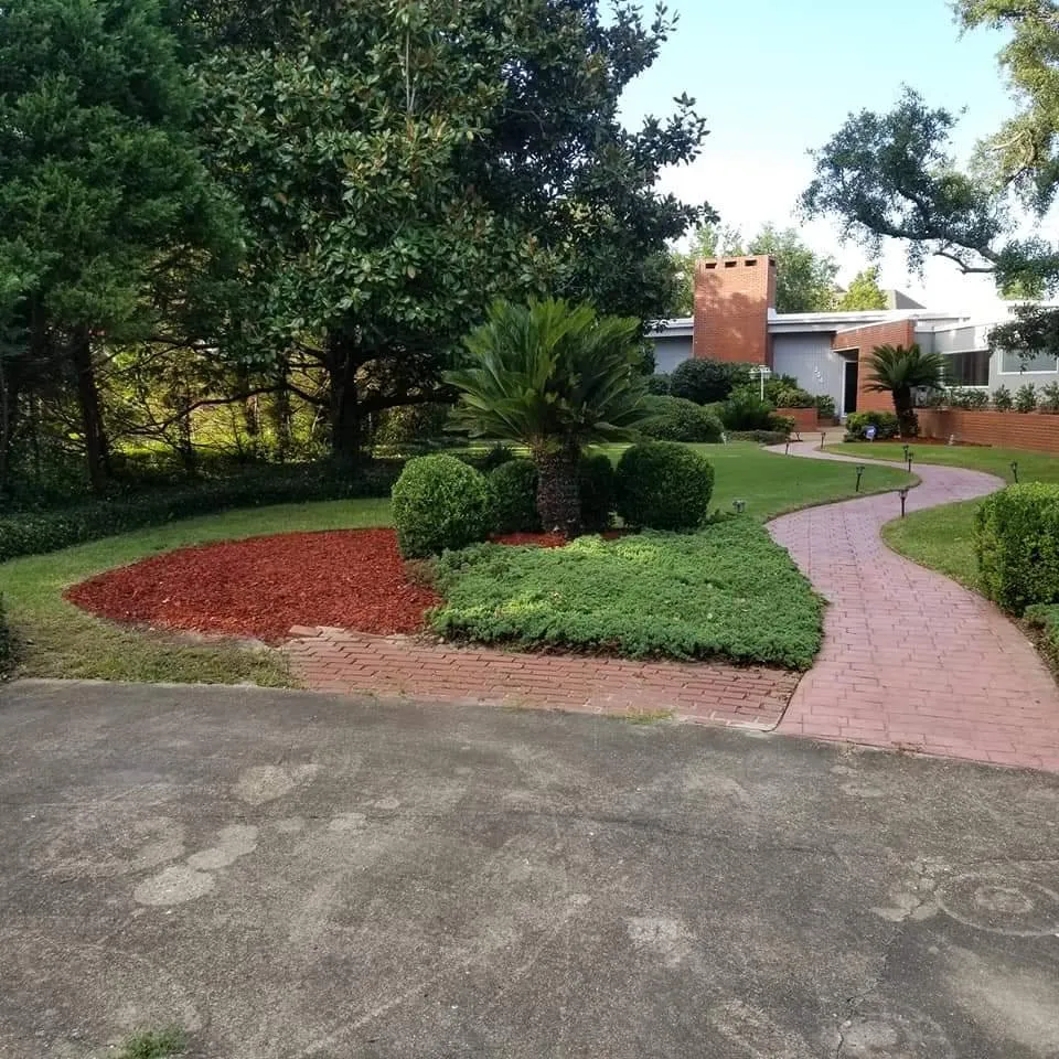 Local outdoor landscaping for homes in Ocean Springs, MS by Mow Better