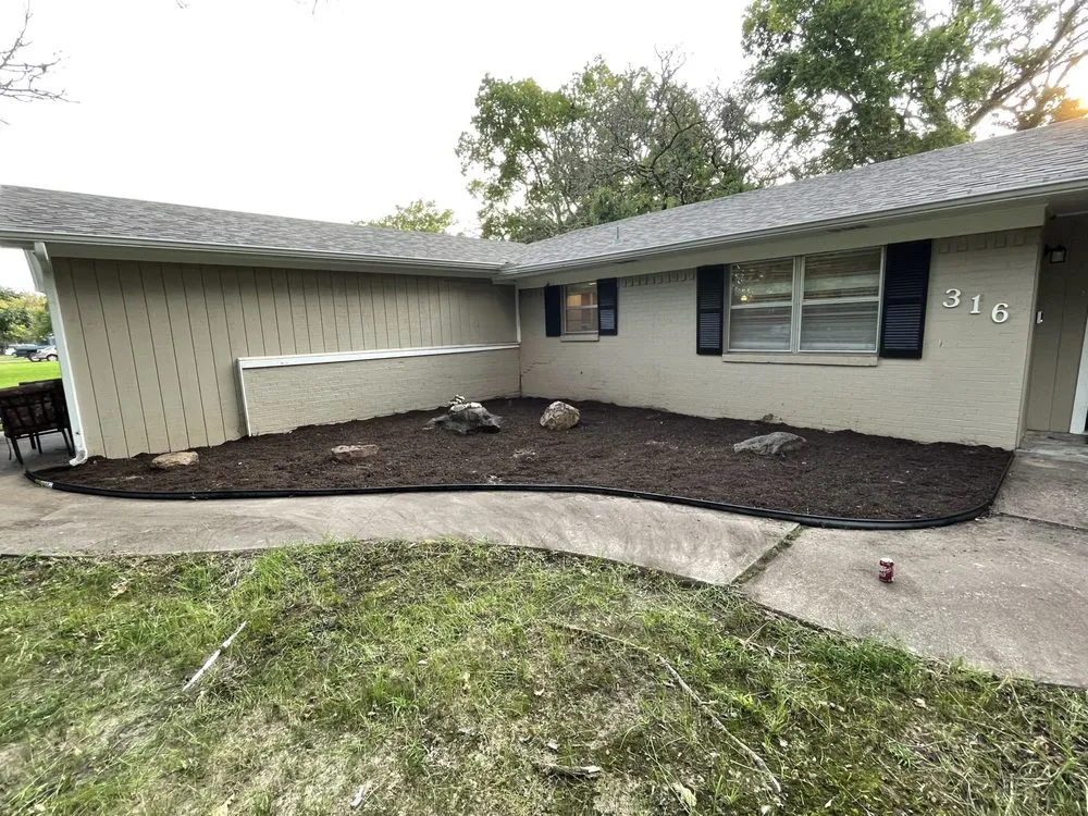 Custom lawn care service experts serving Greenville, TX - Mow Bros Landscaping