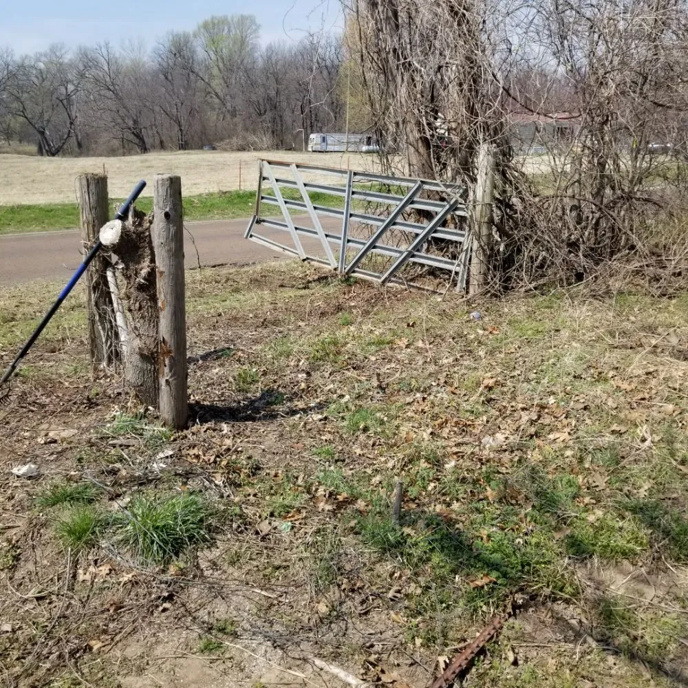 Expert lawn care service experts serving Mounds, OK - Mow-Co