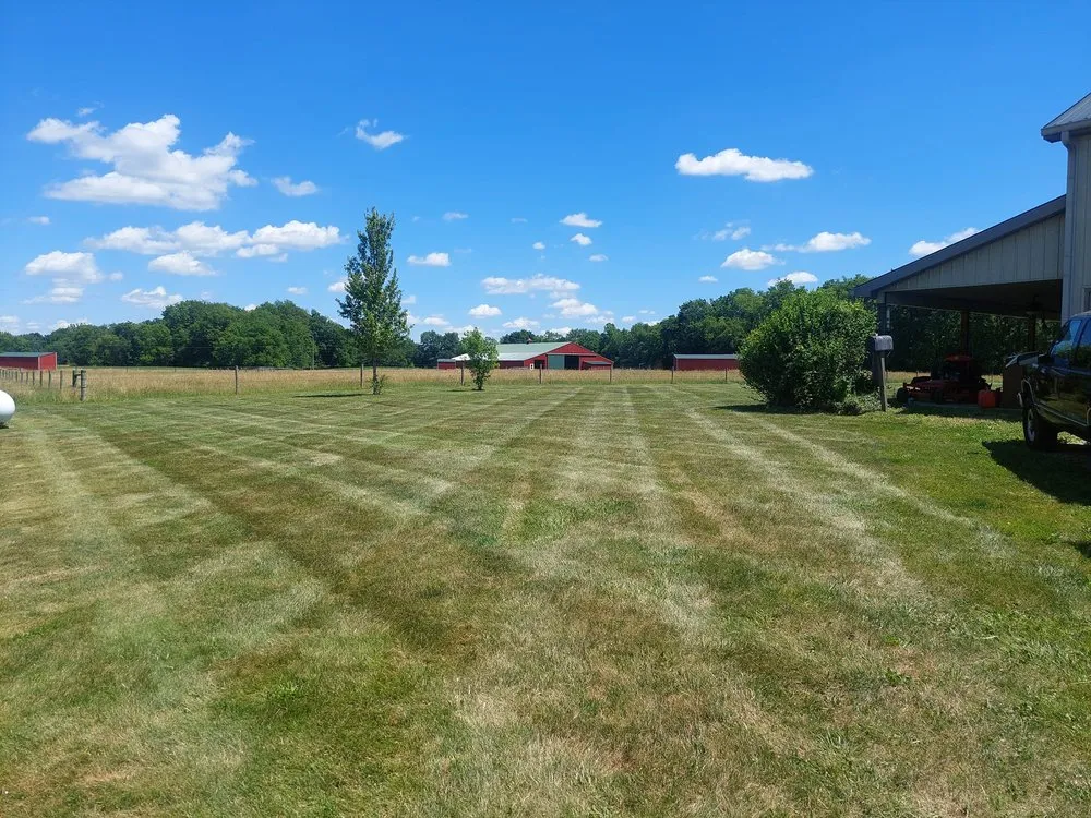 Professional garden landscaping in Arcadia, IN by Mow Convenient