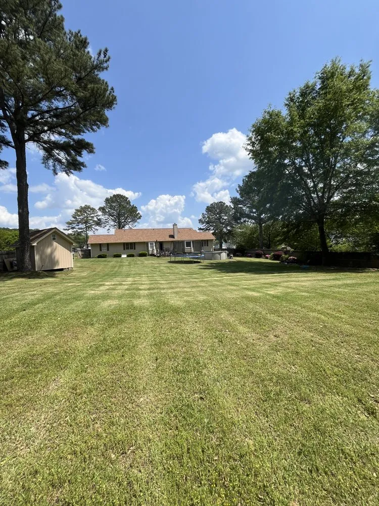 Professional lawn mowing service experts serving Riverdale, GA - Mow Goatz Lawn Service