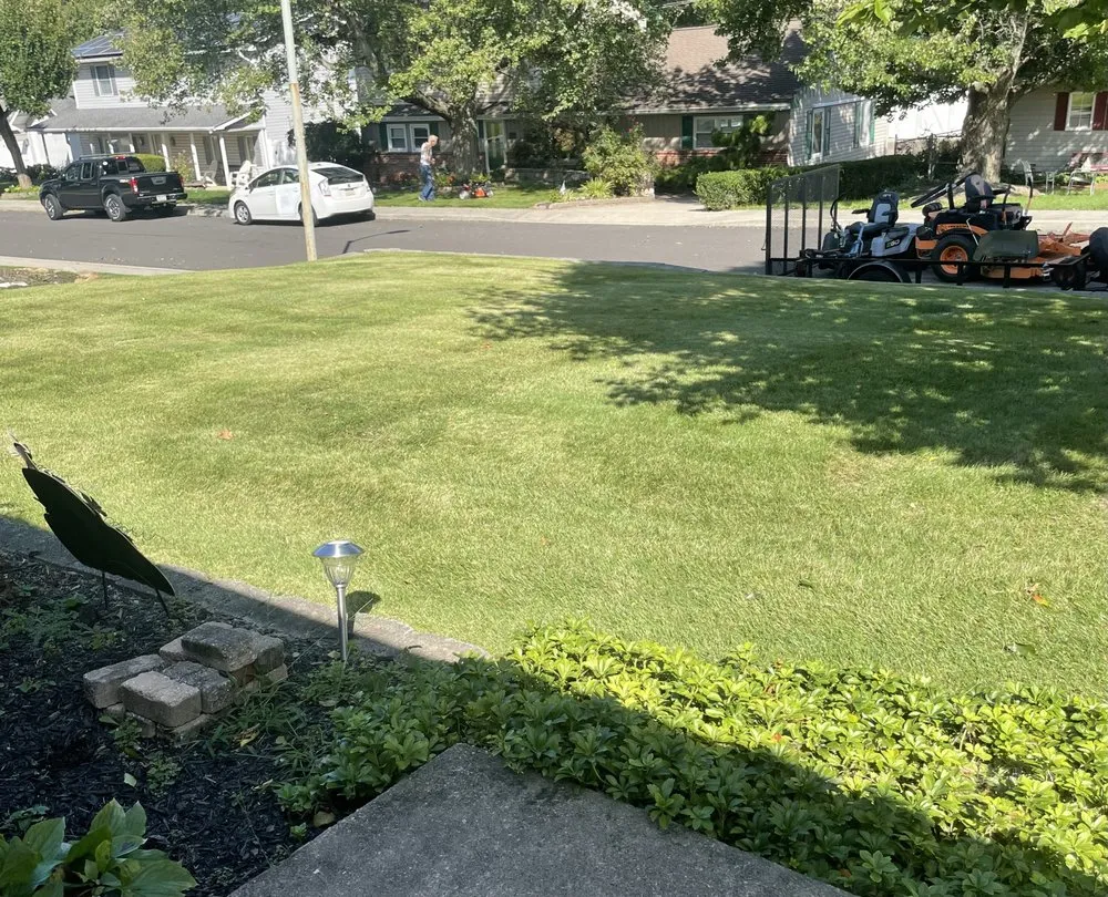 Local lawn care service experts serving Bensalem, PA - Mow Green Lawn Service
