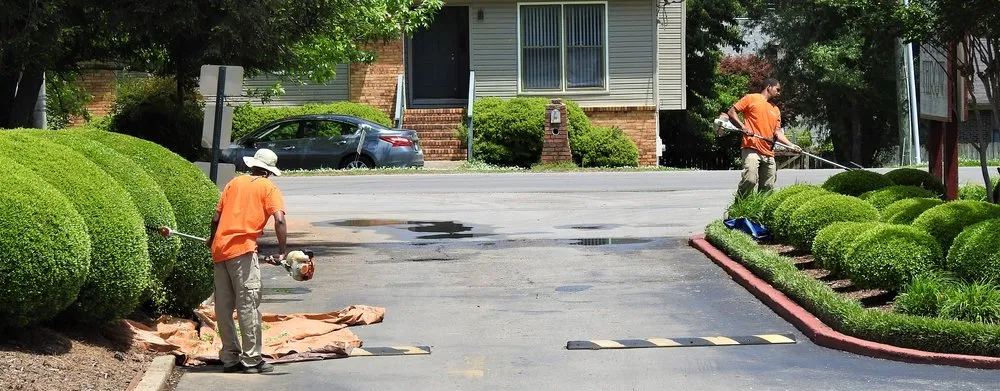 Top-rated landscape installation for beautiful yards in Huntsville, AL by Mow Hawk Lawn Care