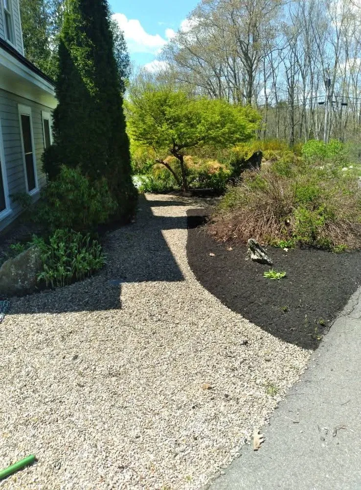 Local lawn mowing service experts serving Waldoboro, ME - Mow It all Plus