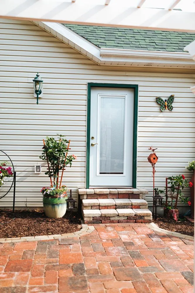 Top-rated yard cleanup service in Columbia, MO by Mow-It-Alls