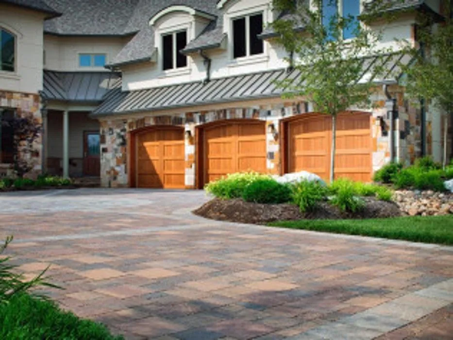 Local residential landscaping in Olive Branch, MS - Mow It Right