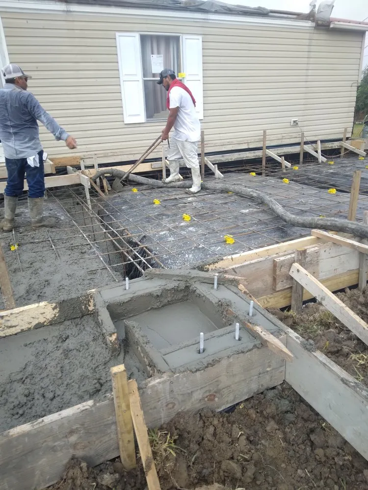 Custom lawn care service experts serving Donna, TX - Mow Joe