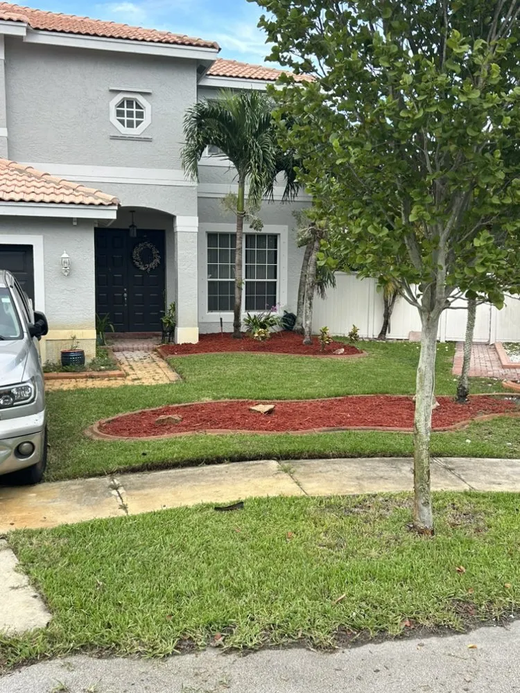 Local outdoor landscaping in Pembroke Pines, FL - Mow Joe Lawn Care