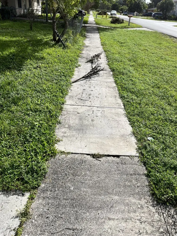 Local garden landscaping experts serving Immokalee, FL - Mow Masters