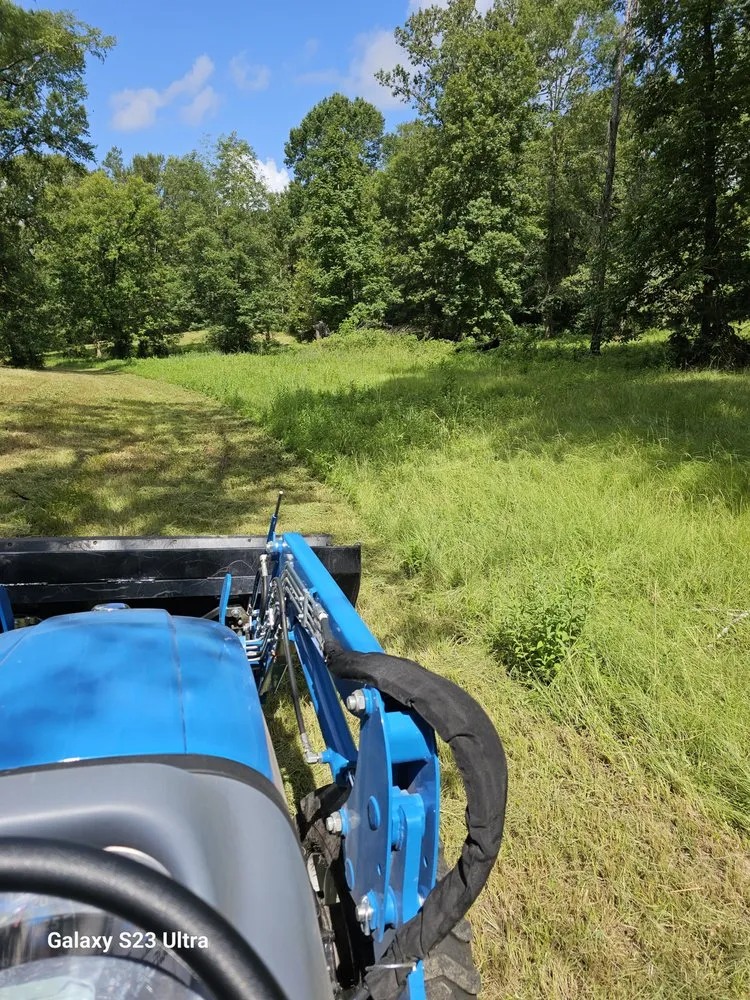 Trusted lawn mowing service for homes across Wesson, MS - Mow Monkey