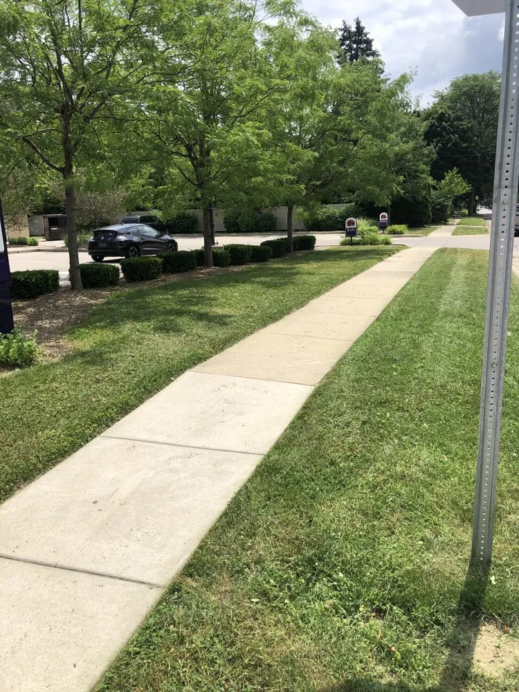 Local landscape design for homes in Columbus, OH by Mow 'N' Go Lawn Care