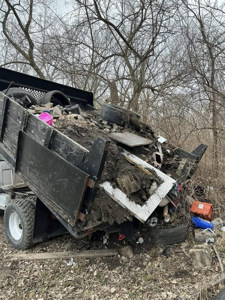 Trusted lawn mowing service in Topeka, KS - Mow N More