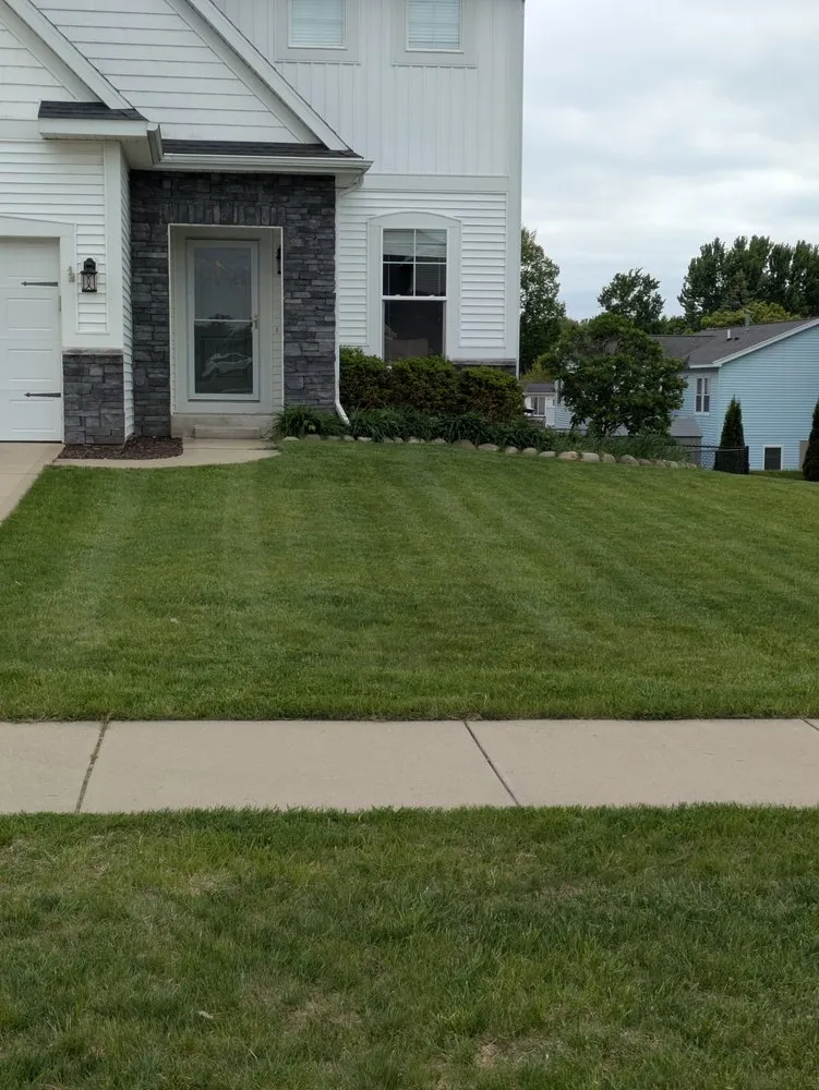Professional yard maintenance experts serving Georgetown Township, MI - Mow N Snow