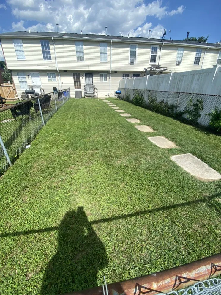 Affordable residential landscaping in Dundalk, MD - Mow N’ Trim’s Lawn Service