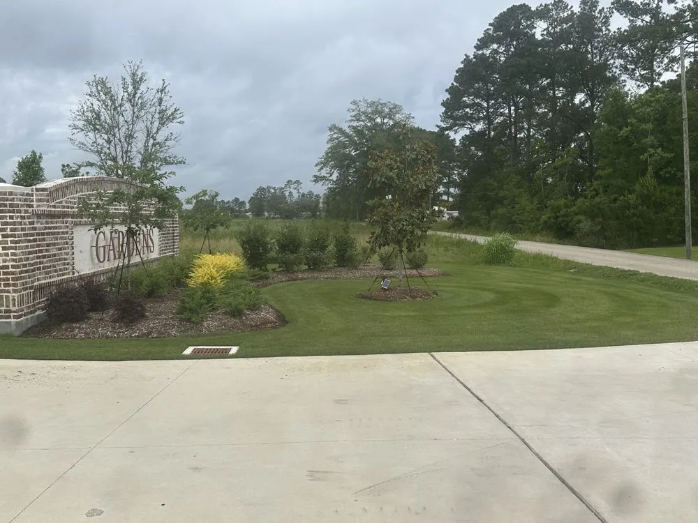 Expert lawn care service for year-round maintenance across Slidell, LA - MOW-PRO Landscaping & Maintenance