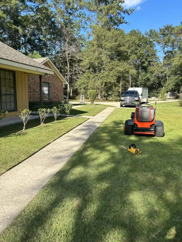 Local lawn care service for year-round maintenance across Slidell, LA - MOW-PRO Landscaping & Maintenance