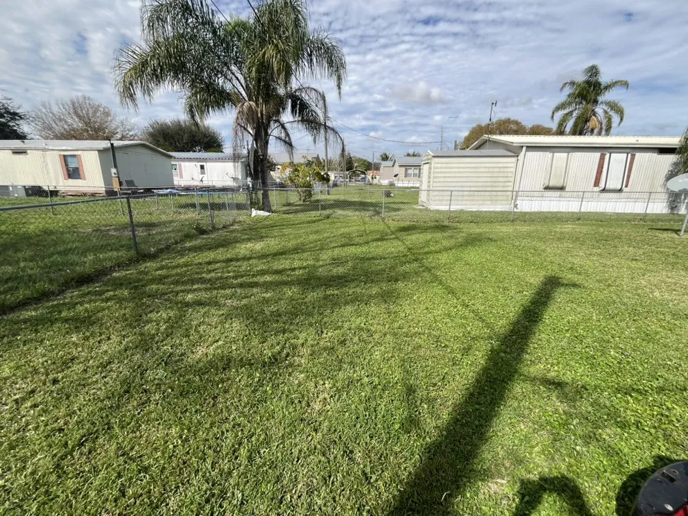 Custom yard maintenance in Okeechobee, FL - Mow Pros Lawn Care