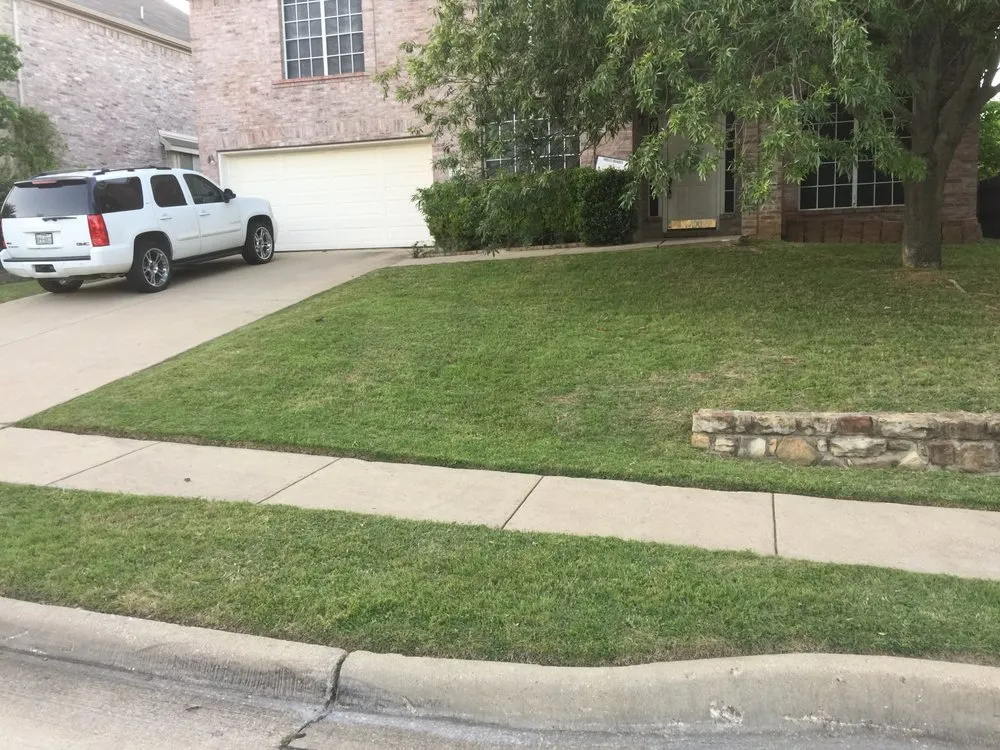 Top-rated outdoor landscaping experts serving Midlothian, TX - Mow Riders Landscaping