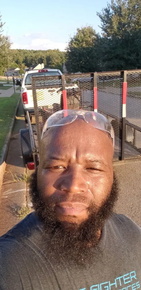 Reliable lawn care service in Villa Rica, GA - Mow-Town Hustler Lawn Service