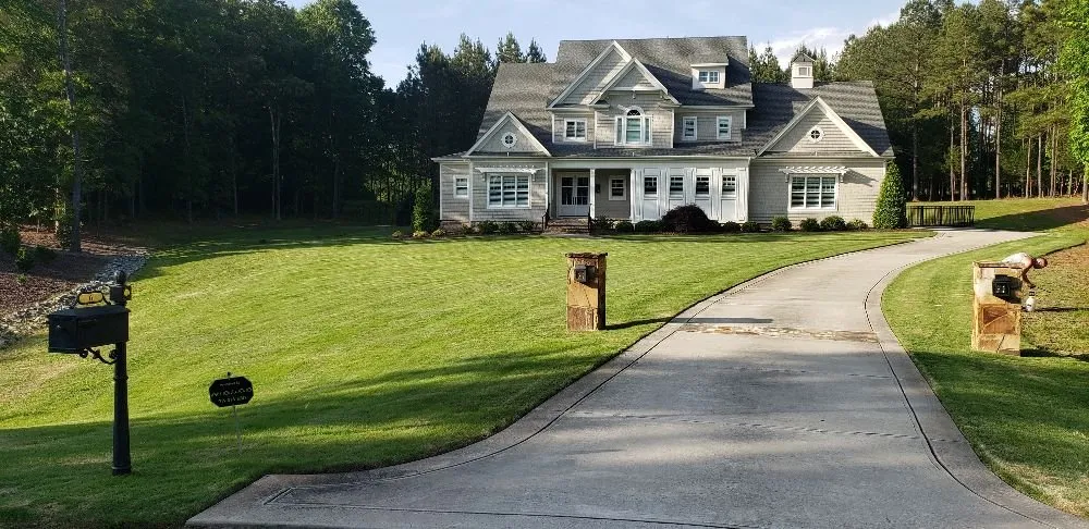 Top-rated yard cleanup service experts serving Durham, NC - Mow-Town Lawn Care & Maintenance