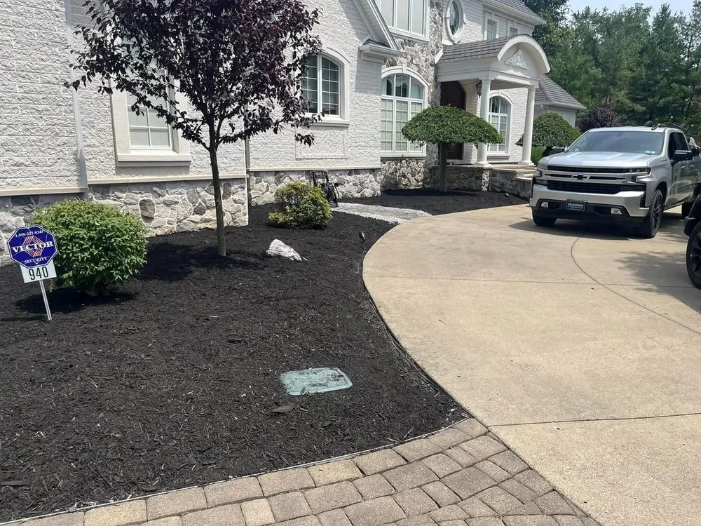 Local lawn mowing service experts serving Sharpsville, PA - Mow Town