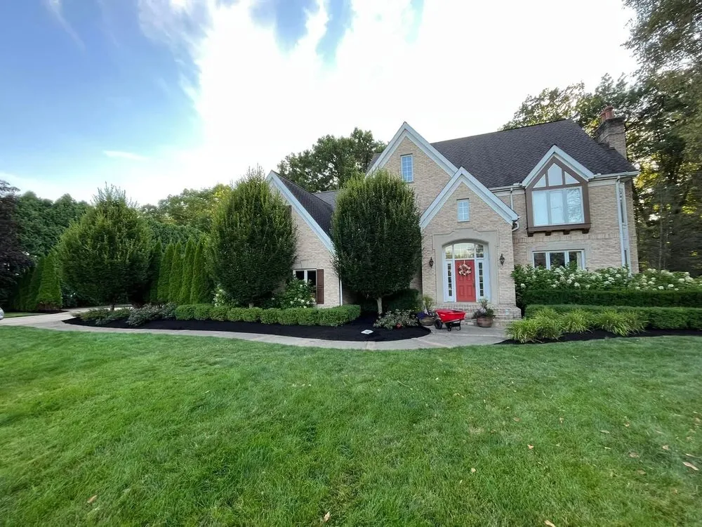 Reliable landscaping services in Sharpsville, PA by Mow Town