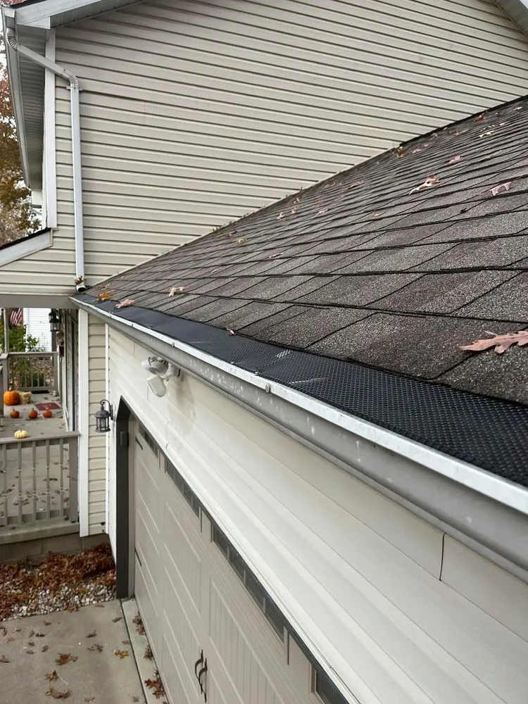 Professional lawn mowing service in Sharpsville, PA by Mow Town