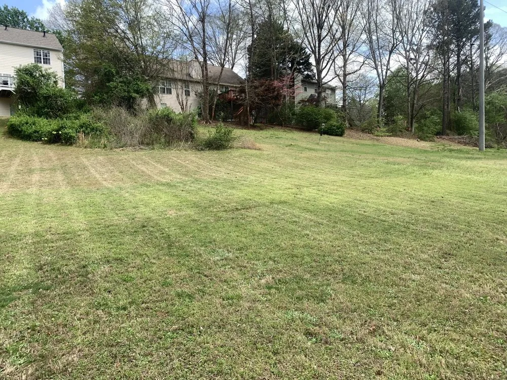 Top-rated yard maintenance with custom design across Woodstock, GA - MowBro