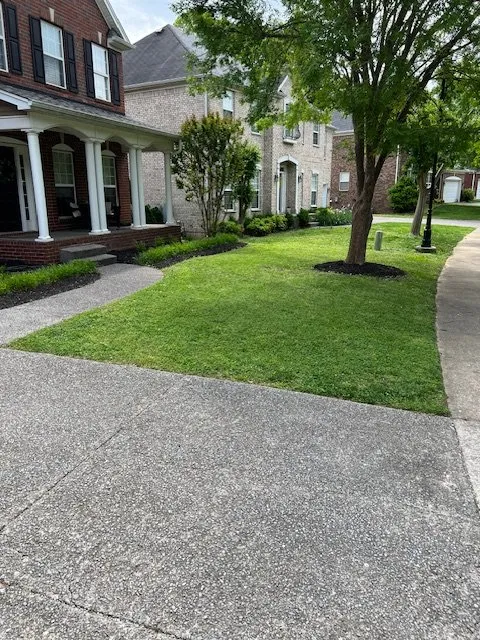 Custom yard maintenance in Mt. Juliet, TN - MowBros