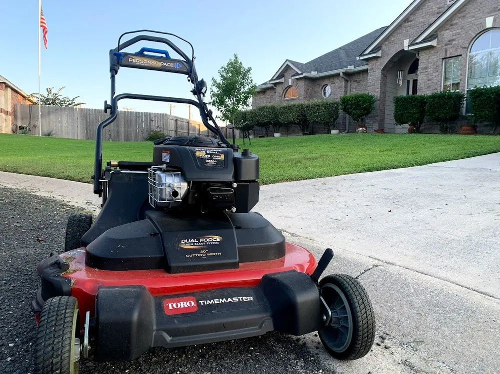 Affordable lawn care service in San Antonio, TX - Mowego Lawn Care