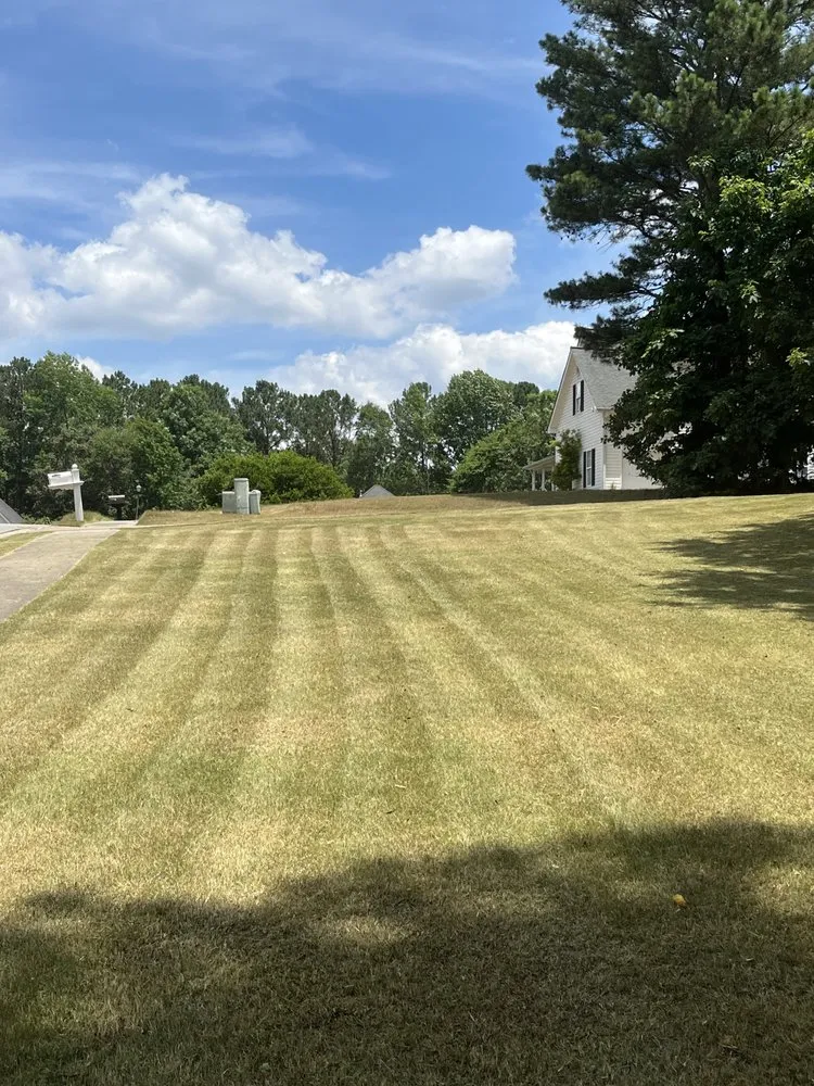 Top-rated landscape design in Riverdale, GA by MowGoatz lawn service