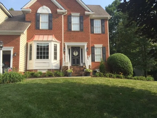 Affordable yard maintenance experts serving Richmond, VA - MowHawks