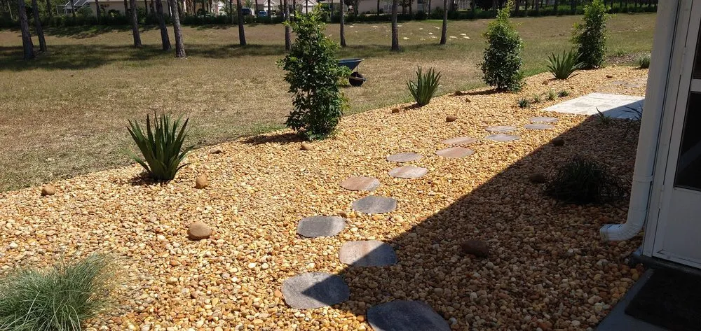 Local residential landscaping for homes in Spring Hill, FL by Mowing America 