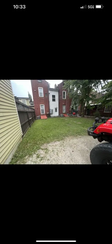 Reliable lawn mowing service experts serving Saint Louis, MO - Mowing Miles