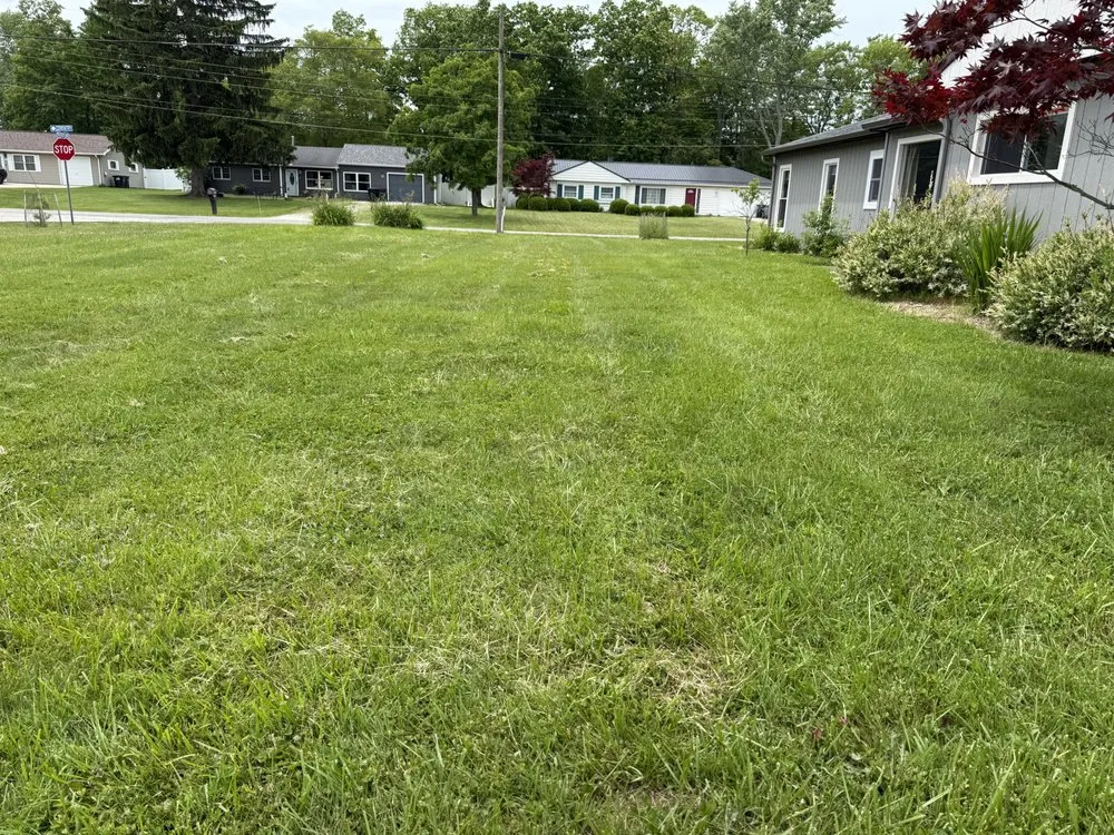 Top-rated landscape installation in Elyria, OH by Mowing Ninja