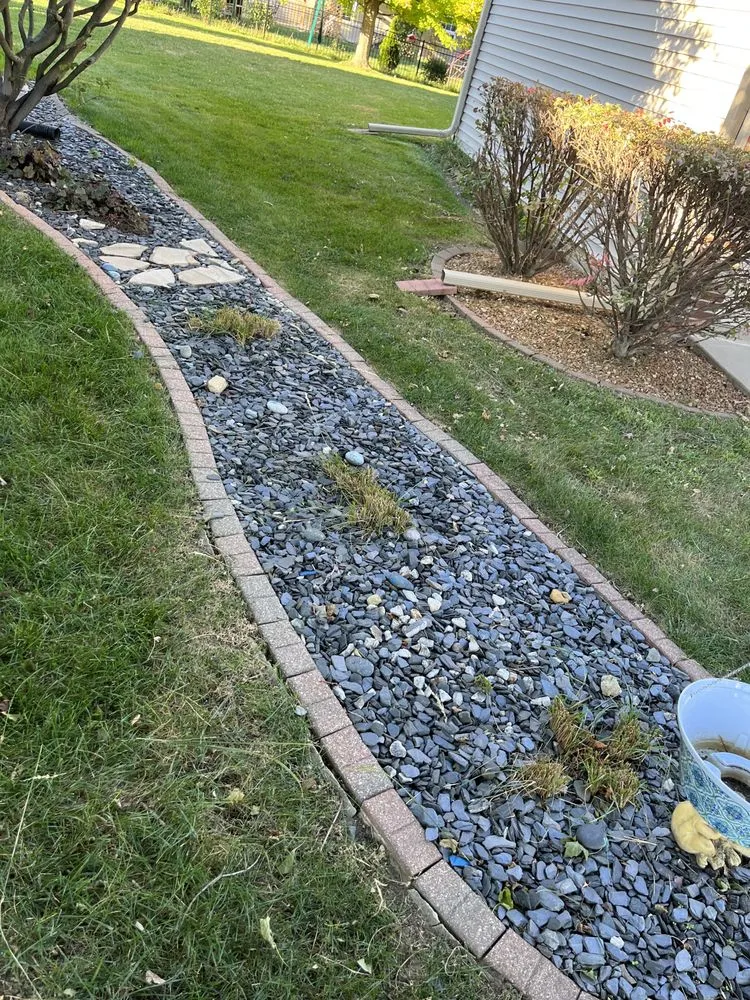 Reliable landscape installation experts serving Normal, IL - Mowments Notice