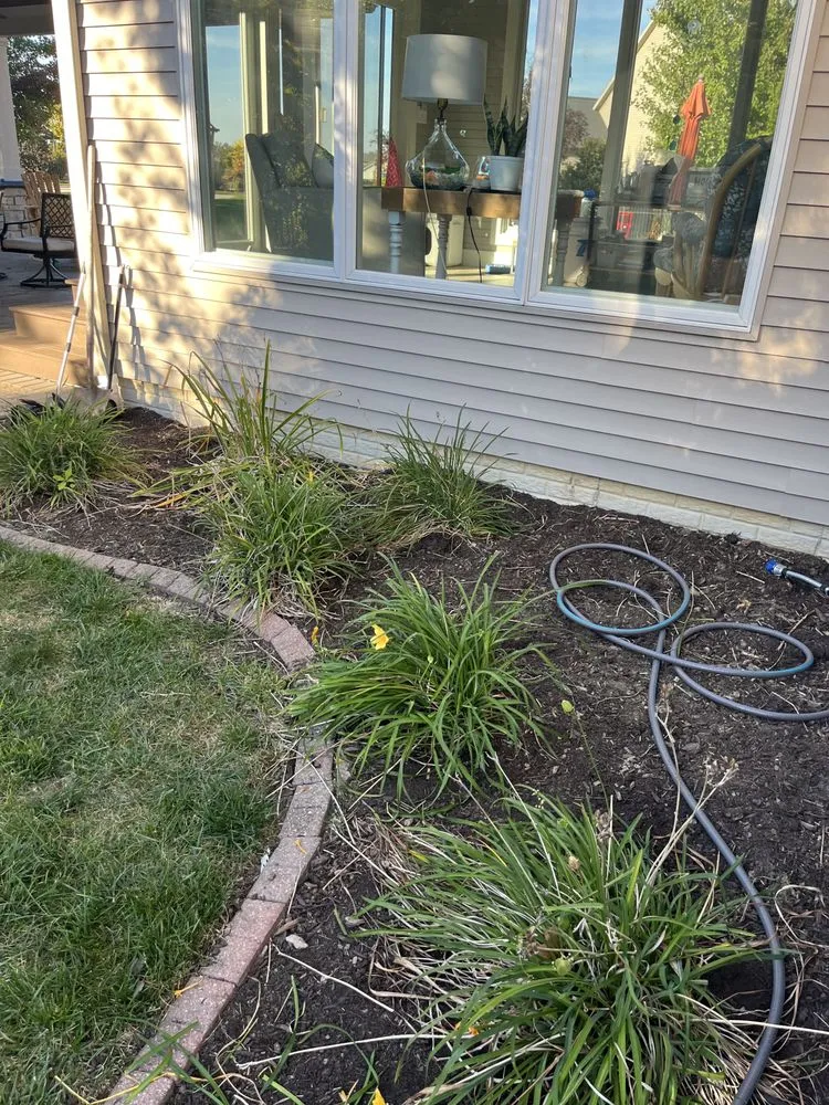 Trusted lawn care service experts serving Normal, IL - Mowments Notice