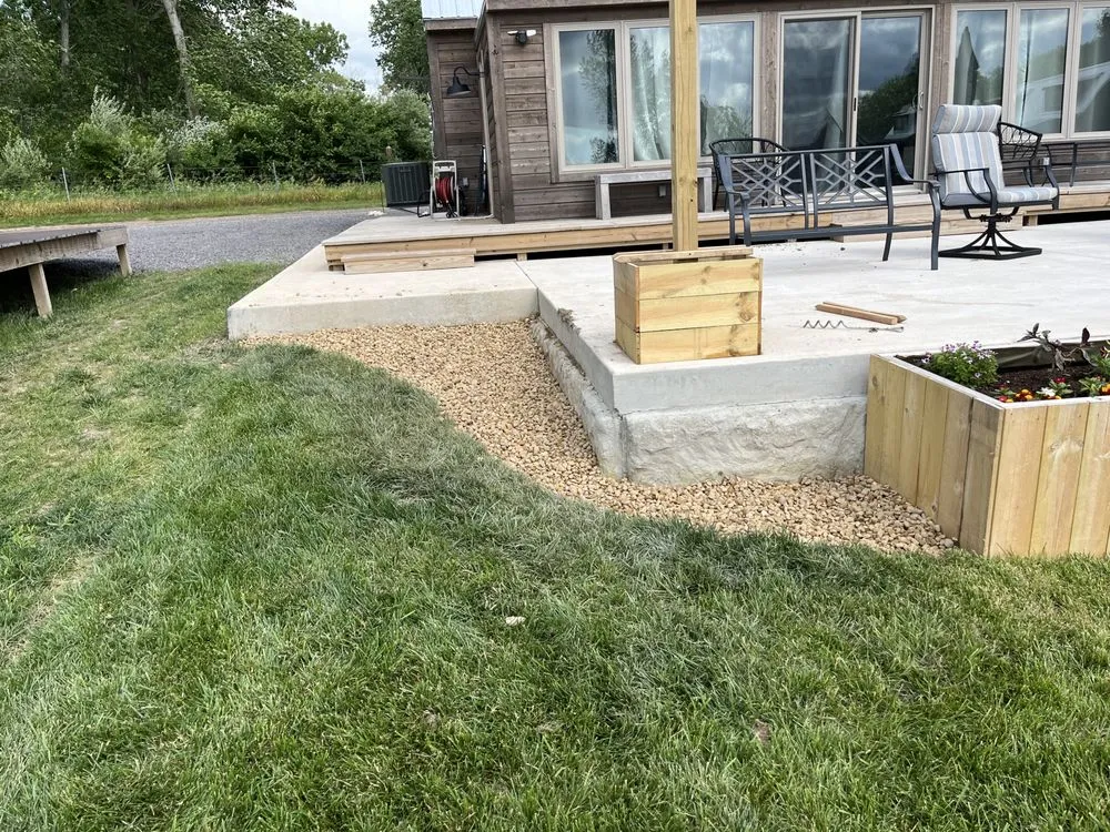 Expert yard cleanup service in Normal, IL - Mowments Notice