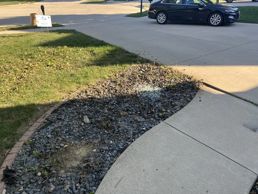 Affordable outdoor landscaping experts serving Normal, IL - Mowments Notice