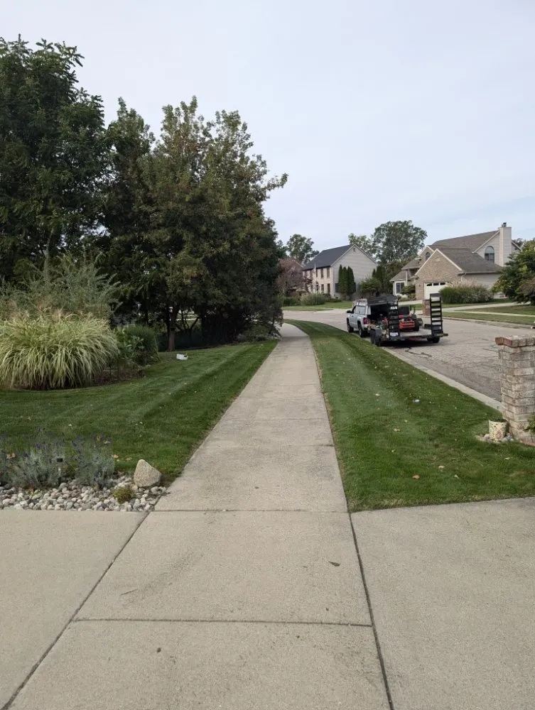 Trusted yard cleanup service in Lansing, MI - MowPros Maintenance