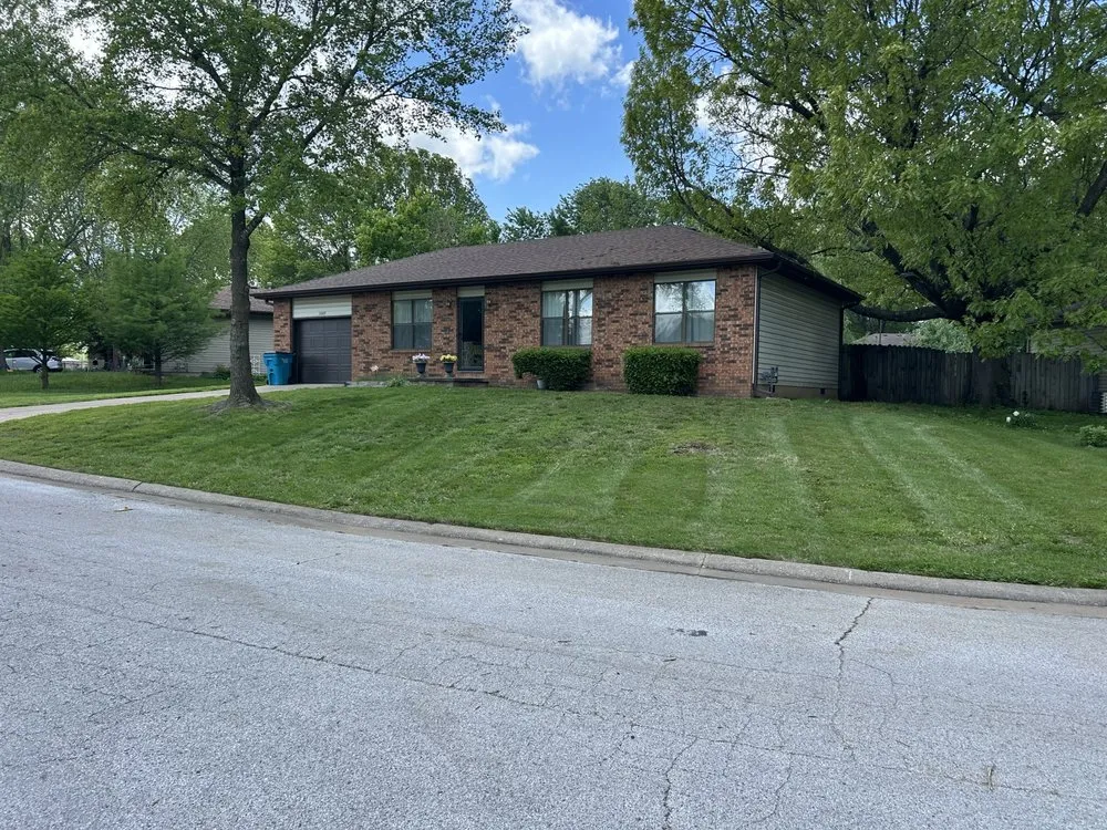 Reliable landscape design with custom design across Republic, MO - Mowraculous