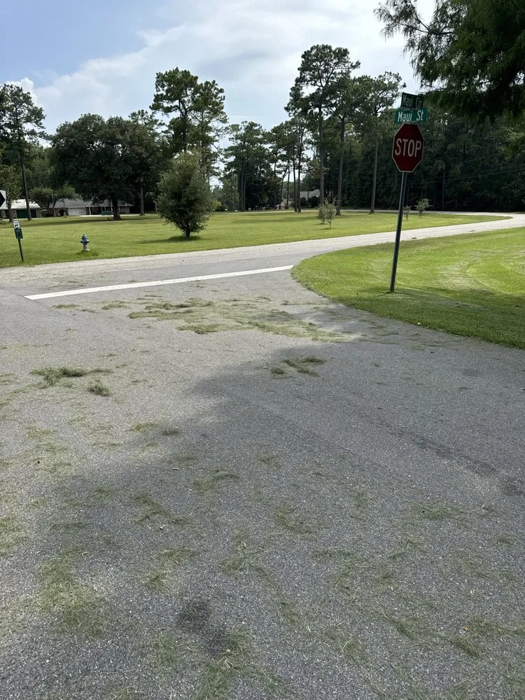 Local lawn care service experts serving Bay St Louis, MS - Mow's Lawn Care and Exterior Services