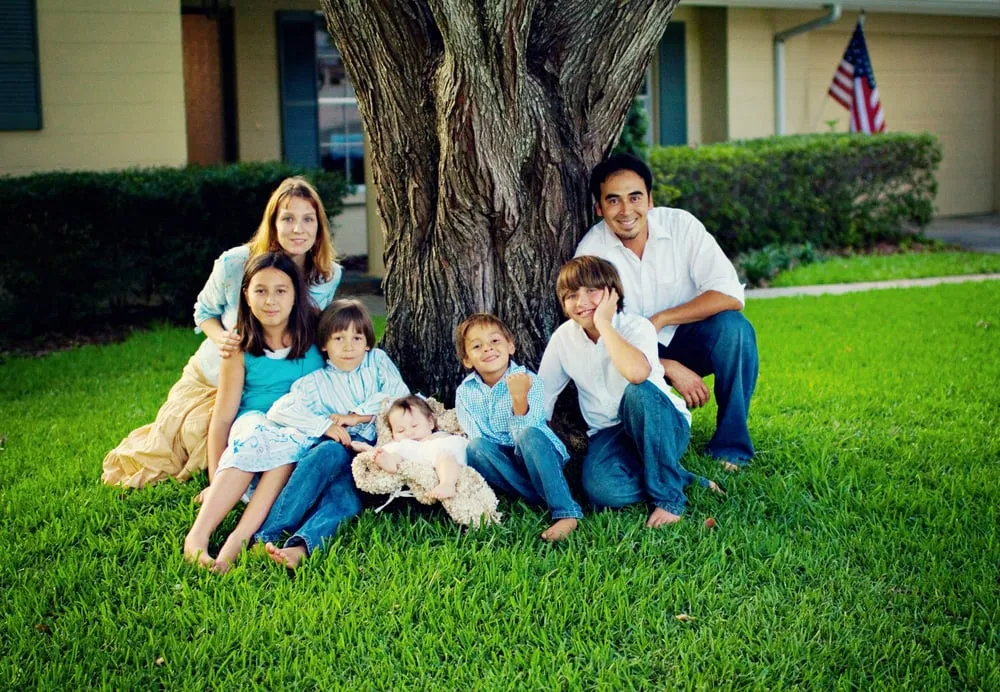 Local residential landscaping near you in Bradenton, FL by Mowses Lawn Care